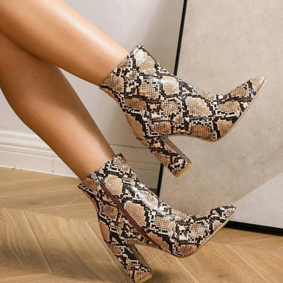 Fashion Snake Skin Texture Chunky High Heel Ankle Boots - Picture 1 of 7